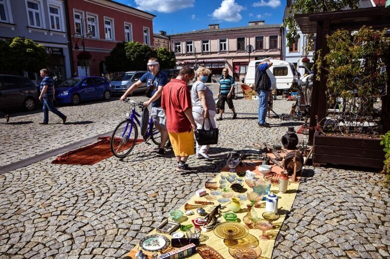  Lipcowy pchli targ w Skierniewicach [ZDJĘCIA] 