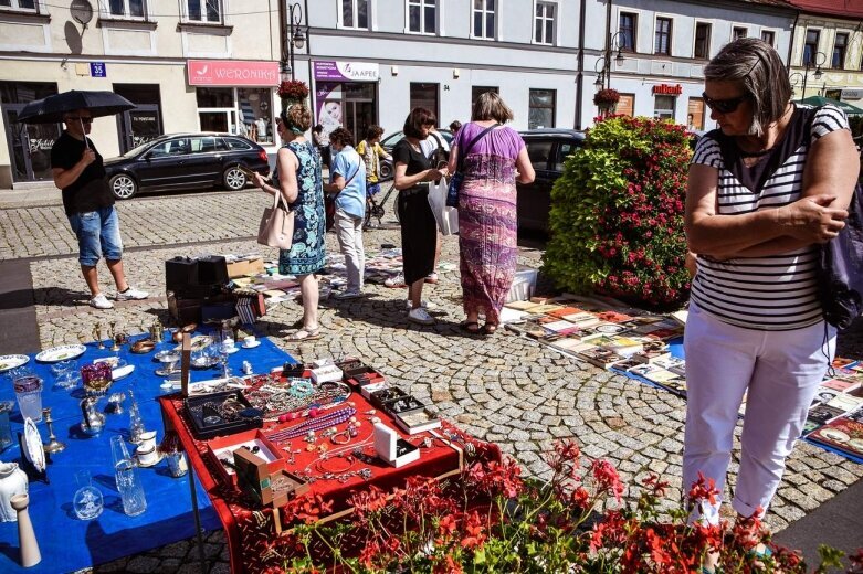  Lipcowy pchli targ w Skierniewicach [ZDJĘCIA] 