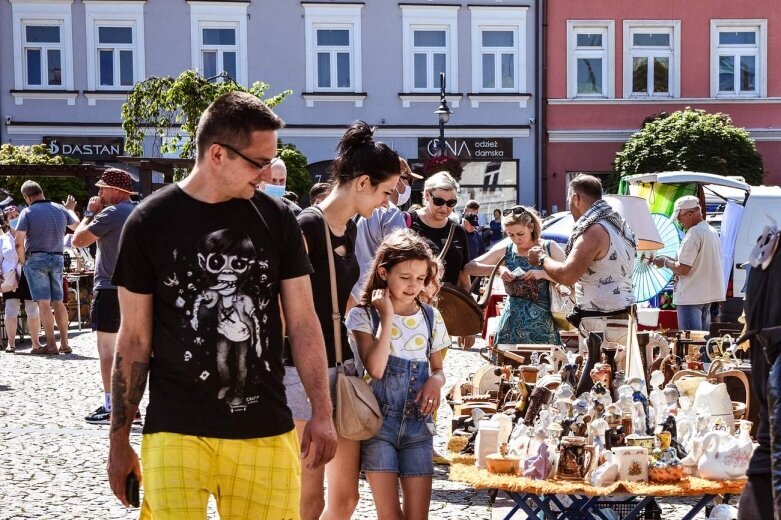  Lipcowy pchli targ w Skierniewicach [ZDJĘCIA] 