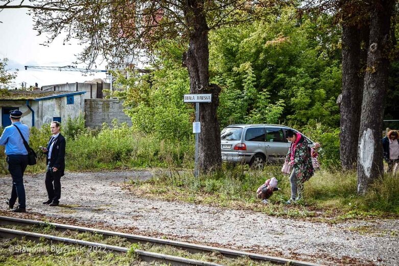  Małą kolejką do Białej Rawskiej [ZDJĘCIA] 