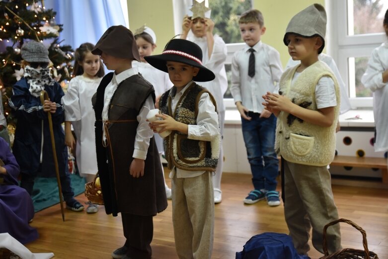  Maleńki Jezusek narodził się... w przedszkolu 