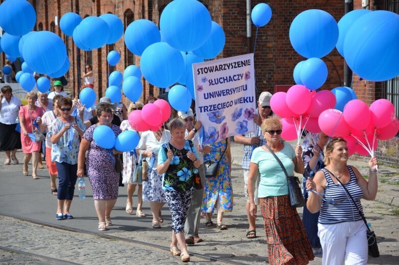  Miłość, radość, muzyka! Taka parada w Żyrardowie 