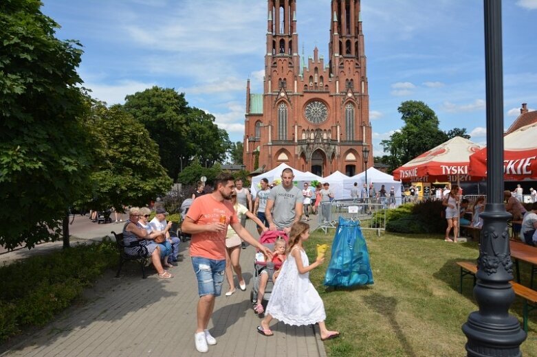  Miłość, radość, muzyka! Taka parada w Żyrardowie 