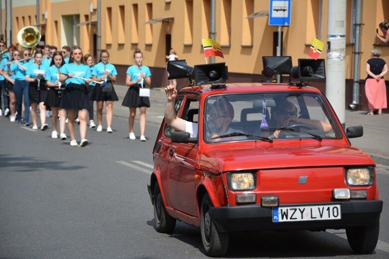  Miłość, radość, muzyka! Taka parada w Żyrardowie 