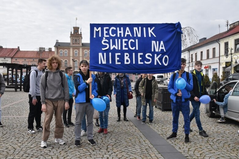  Na niebiesko. Obchody Dnia Świadomości Autyzmu 