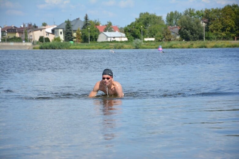  Na te kobiety nie ma mocnych. X Maraton Pływacki 