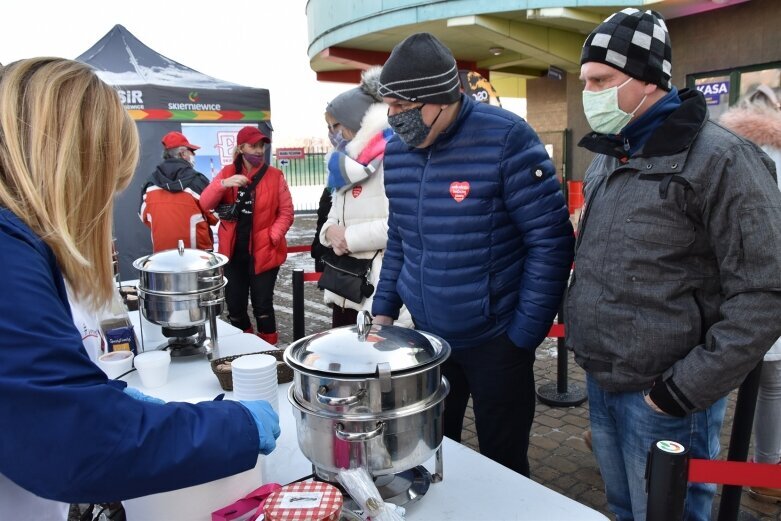  Na ulicach Skierniewic znów zagrała Wielka Orkiestra Świątecznej Pomocy 