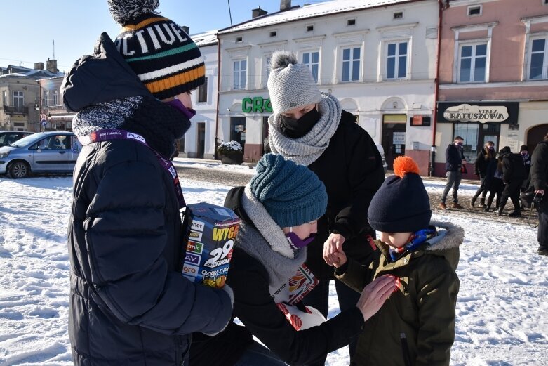  Na ulicach Skierniewic znów zagrała Wielka Orkiestra Świątecznej Pomocy 