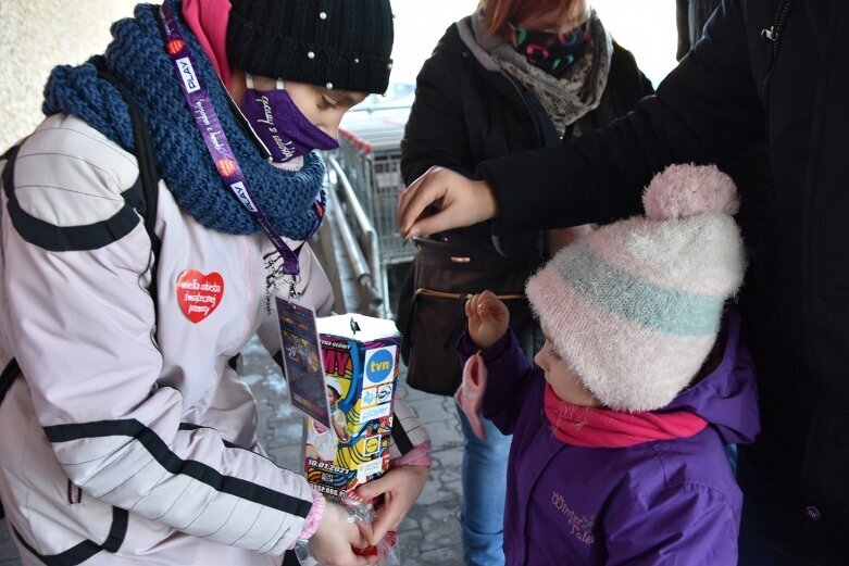  Na ulicach Skierniewic znów zagrała Wielka Orkiestra Świątecznej Pomocy 