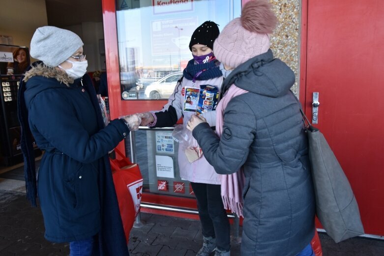  Na ulicach Skierniewic znów zagrała Wielka Orkiestra Świątecznej Pomocy 