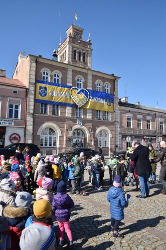  Najmłodsi manifestowali solidarność z Ukrainą 