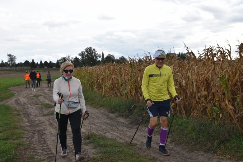  Najwytrwalsi mają przejść nawet 100 km 