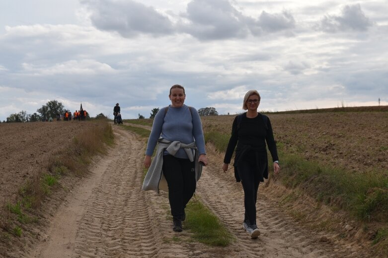  Najwytrwalsi mają przejść nawet 100 km 