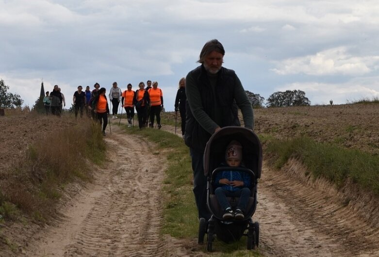  Najwytrwalsi mają przejść nawet 100 km 