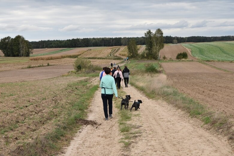  Najwytrwalsi mają przejść nawet 100 km 