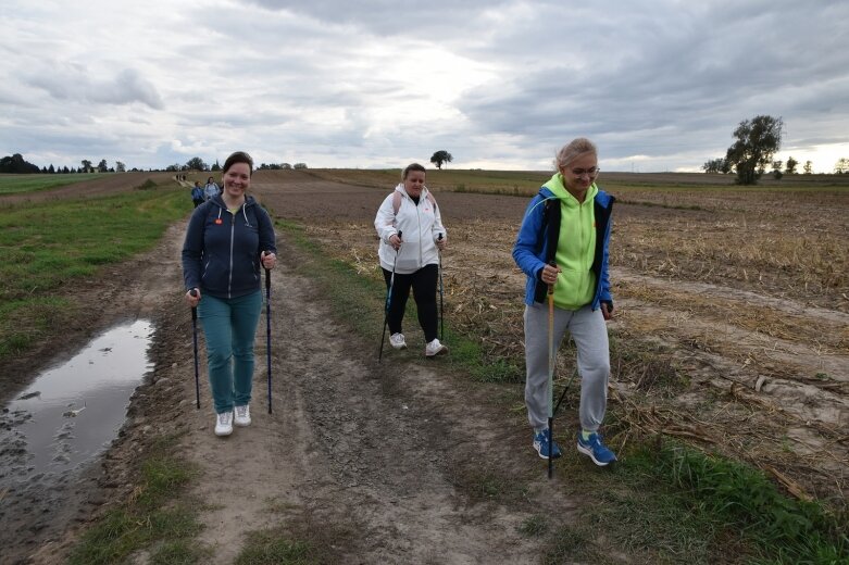  Najwytrwalsi mają przejść nawet 100 km 