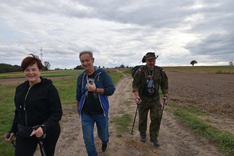  Najwytrwalsi mają przejść nawet 100 km 