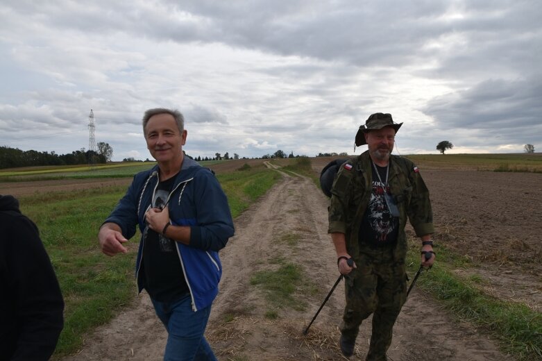  Najwytrwalsi mają przejść nawet 100 km 