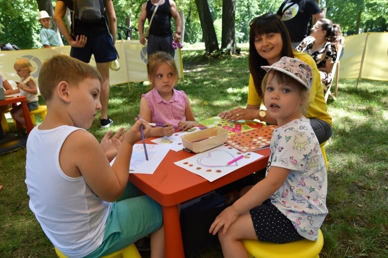  Naleśniki z domową konfiturą i barokowa muzyka na trawie 