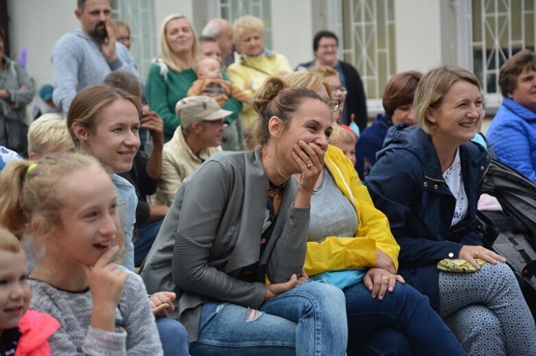  Nawet niebo im się rozchmurzyło 