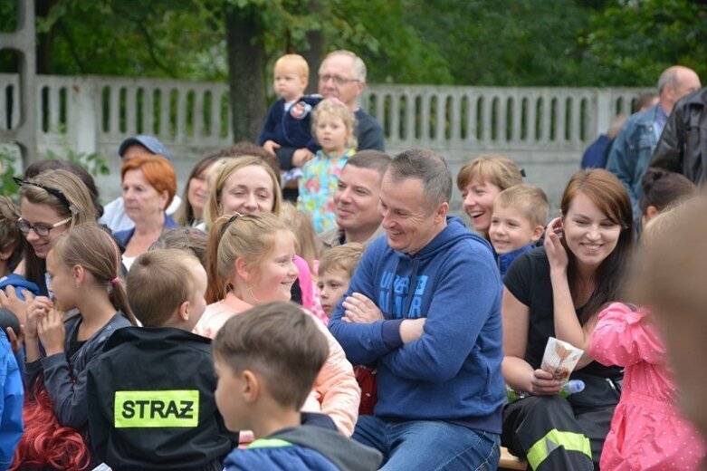  Nawet niebo im się rozchmurzyło 