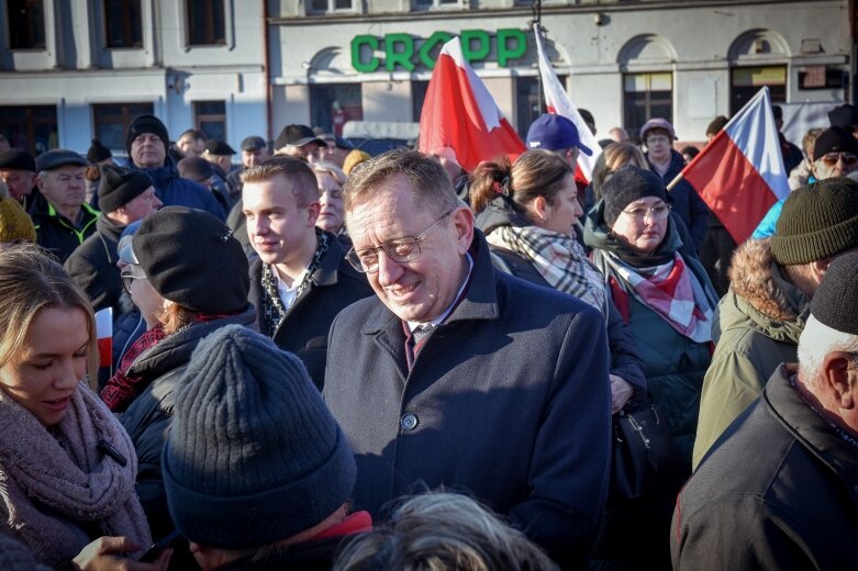  Nawrocki w Skierniewicach: Rafał Trzaskowski zachowuje się jak chorągiewa” 