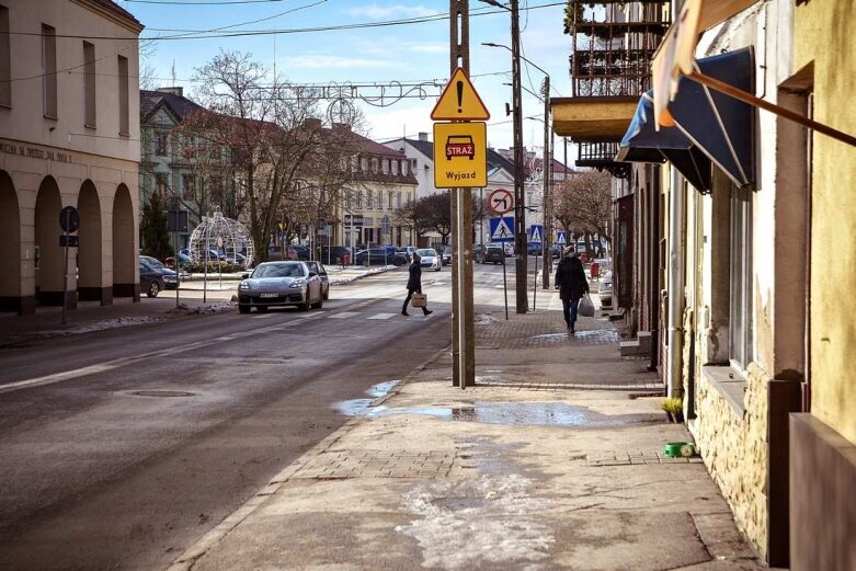  Niszczą centrum Rawy? Pokazujemy, jak jest i jak będzie [ZDJĘCIA] 