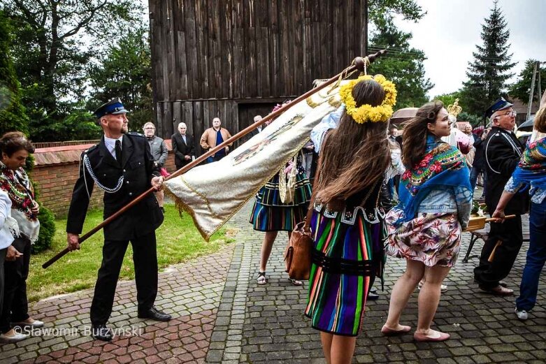  Odpust parafialny w Sierzchowach [ZDJĘCIA] 