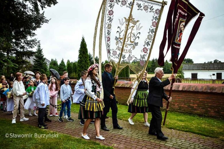  Odpust parafialny w Sierzchowach [ZDJĘCIA] 