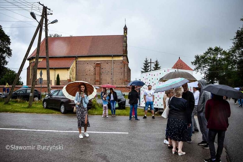  Odpust parafialny w Sierzchowach [ZDJĘCIA] 