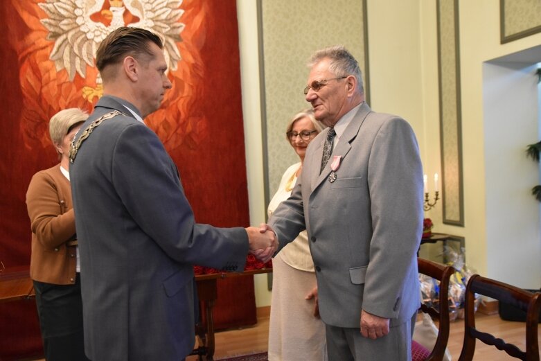  Odznaczeni medalami za długoletnie pożycie małżeńskie 