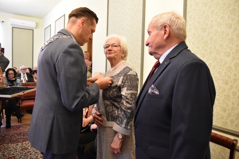  Odznaczeni medalami za długoletnie pożycie małżeńskie 