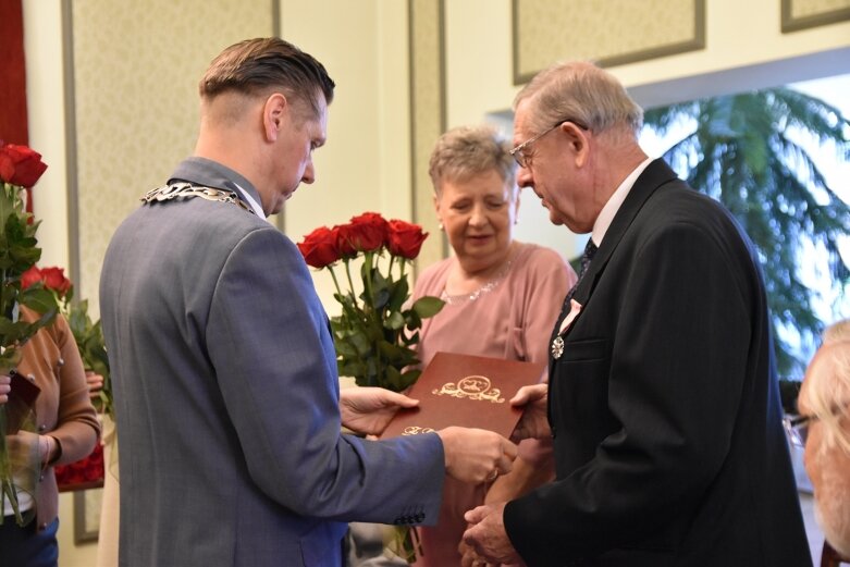  Odznaczeni medalami za długoletnie pożycie małżeńskie 