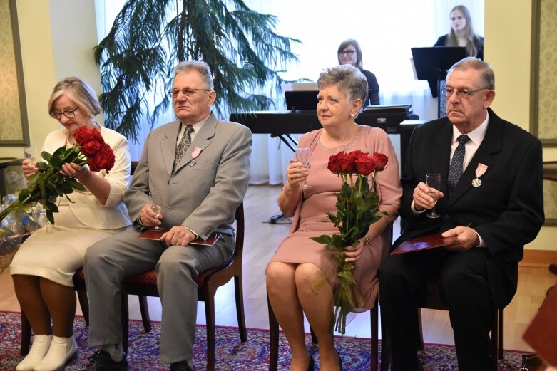  Odznaczeni medalami za długoletnie pożycie małżeńskie 