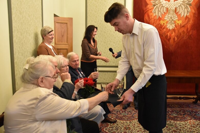  Odznaczeni medalami za długoletnie pożycie małżeńskie 