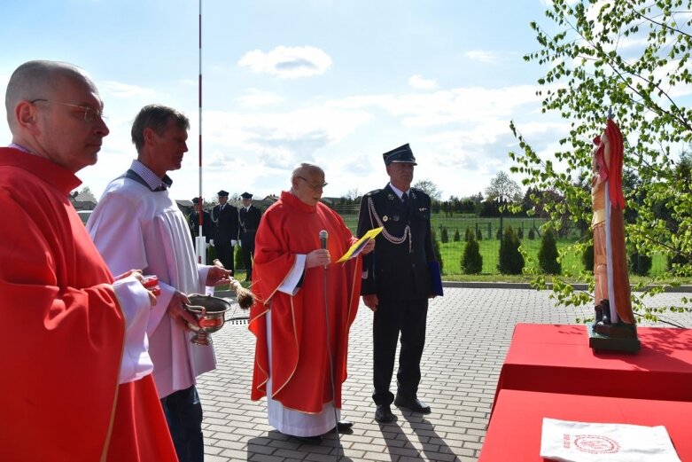  OSP Miedniewice doczekało się wozu strażackiego 