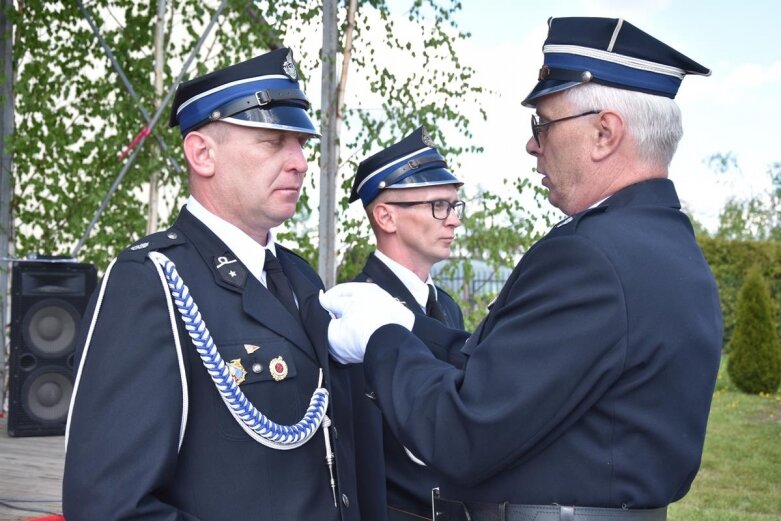  OSP Miedniewice doczekało się wozu strażackiego 