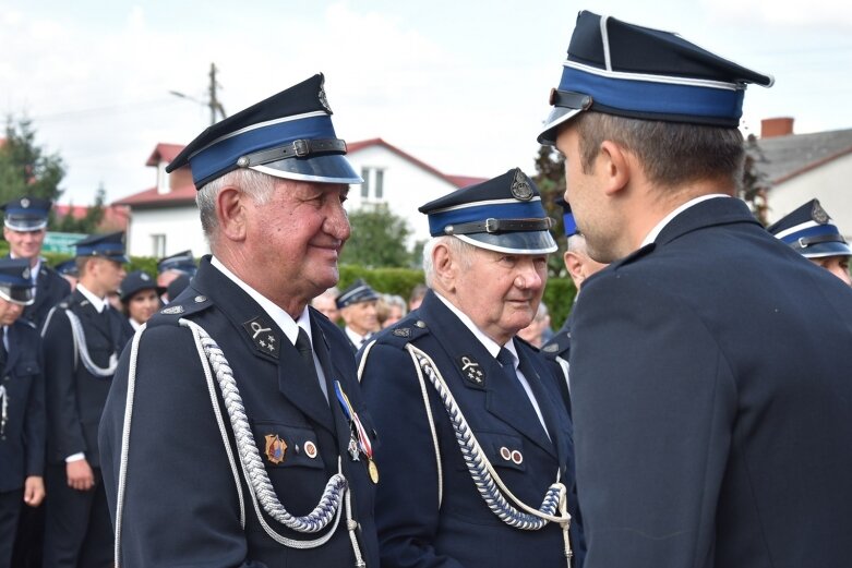  OSP Wysokienice ma nowy wóz strażacki 