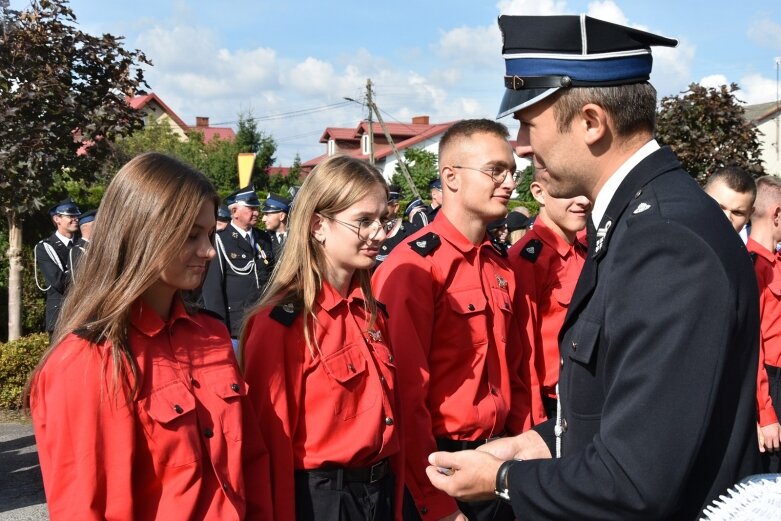  OSP Wysokienice ma nowy wóz strażacki 