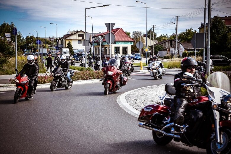  Parada motocyklistów w Skierniewicach. Mamy ich zdjęcia 