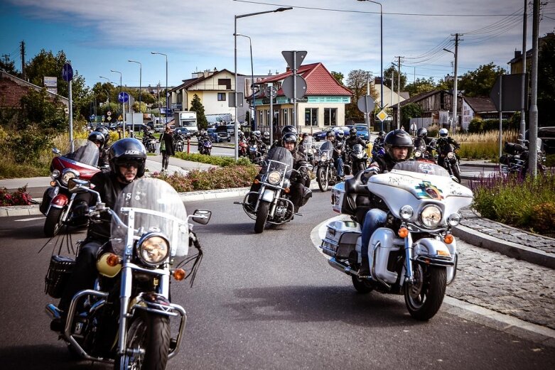  Parada motocyklistów w Skierniewicach. Mamy ich zdjęcia 