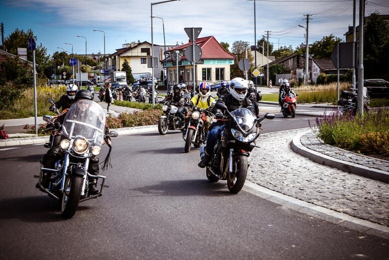  Parada motocyklistów w Skierniewicach. Mamy ich zdjęcia 