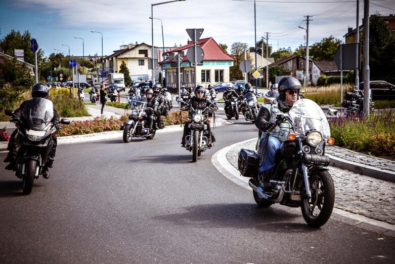  Parada motocyklistów w Skierniewicach. Mamy ich zdjęcia 