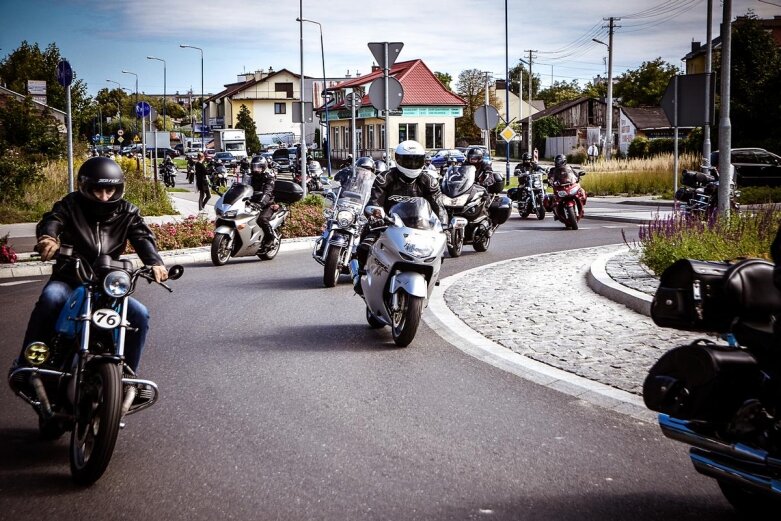  Parada motocyklistów w Skierniewicach. Mamy ich zdjęcia 