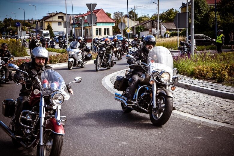  Parada motocyklistów w Skierniewicach. Mamy ich zdjęcia 