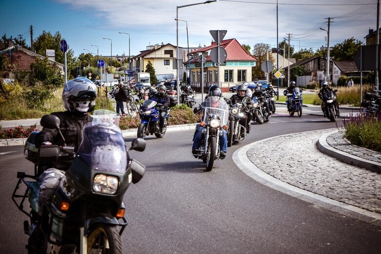  Parada motocyklistów w Skierniewicach. Mamy ich zdjęcia 