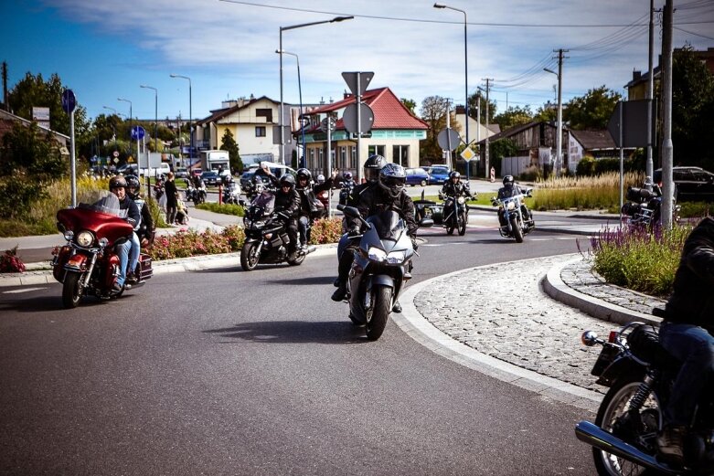  Parada motocyklistów w Skierniewicach. Mamy ich zdjęcia 