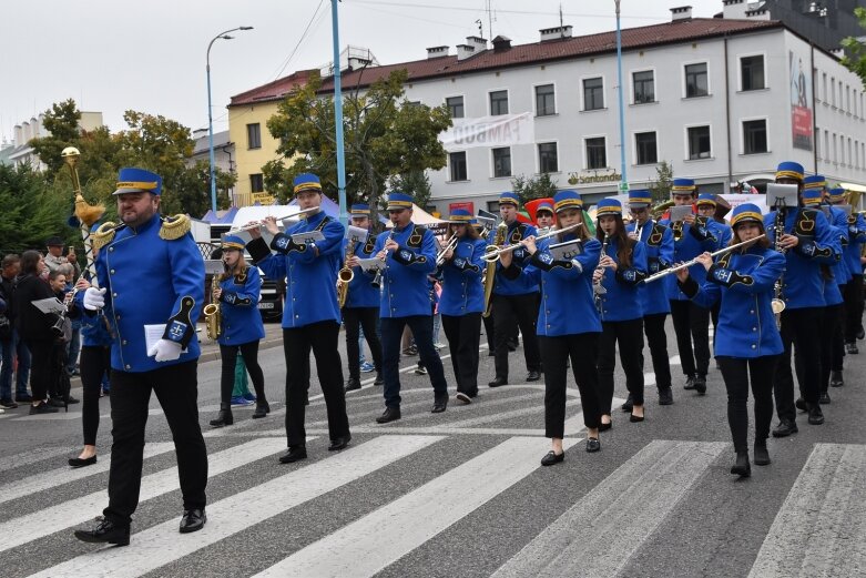  Parada smaków, kolorów i radości na ulicach Skierniewic. Ale widowisko! 