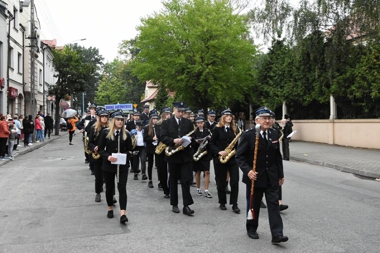  Parada smaków, kolorów i radości na ulicach Skierniewic. Ale widowisko! 