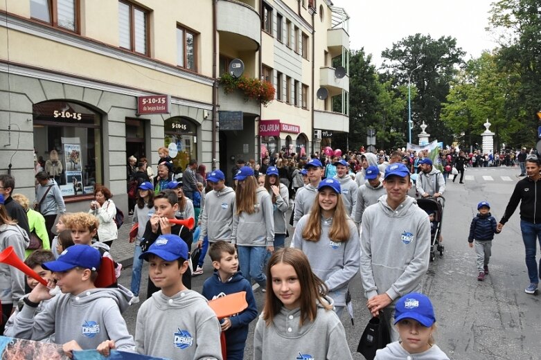  Parada smaków, kolorów i radości na ulicach Skierniewic. Ale widowisko! 